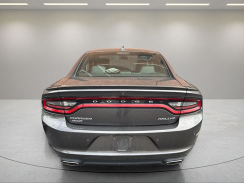 Used 2016 Dodge Charger SXT w/ AWD Plus Group image 4