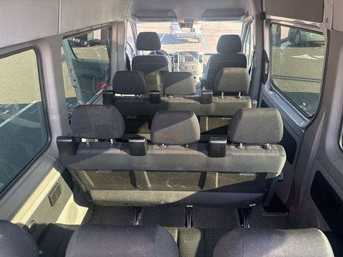 Used 2016 Mercedes-Benz Sprinter 2500 image 6