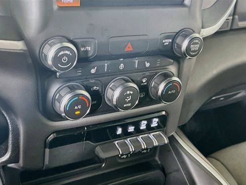 Used 2022 RAM 1500 Big Horn AWD/4WD image 15