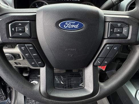 Used 2021 Ford F450 XLT w/ XLT Premium Package image 19