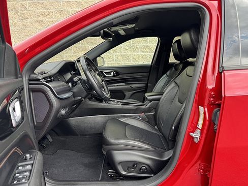 Used 2022 Jeep Compass Limited image 29