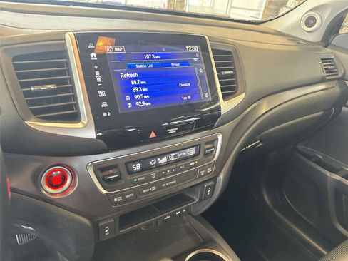 Used 2017 Honda Ridgeline RTL-T image 23