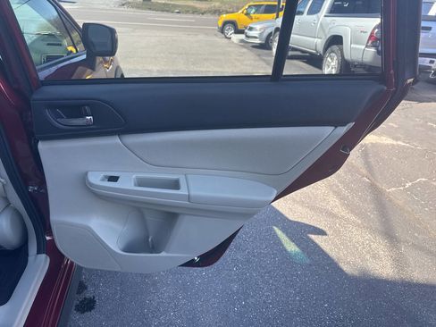 Used 2014 Subaru Crosstrek 2.0i Premium w/ Moonroof Package image 21