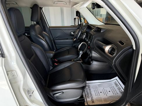 Used 2016 Jeep Renegade Limited FWD image 11