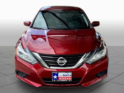 Used 2018 Nissan Altima 2.5 S w/ S Convenience Package FWD image 3