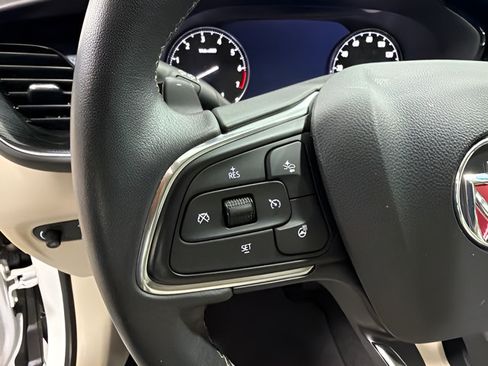 Used 2022 Buick Envision Essence w/ Technology Package I FWD image 16