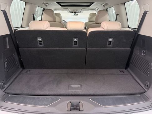 Certified 2026 INFINITI QX80 Pure w/ Cargo Package RWD image 38