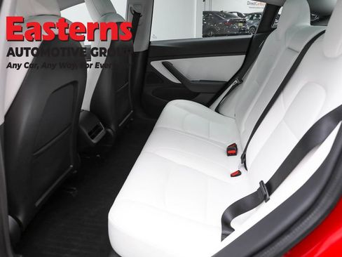 Used 2020 Tesla Model 3 Standard Range image 19