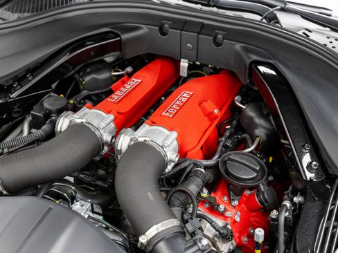 Used 2025 Ferrari Roma Spider RWD image 68
