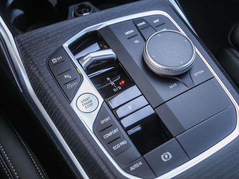 New 2026 BMW 330i Sedan w/ Convenience Package image 16