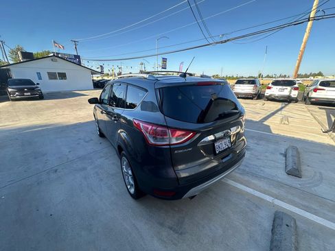 Used 2016 Ford Escape Titanium w/ Equipment Group 301A AWD/4WD image 9