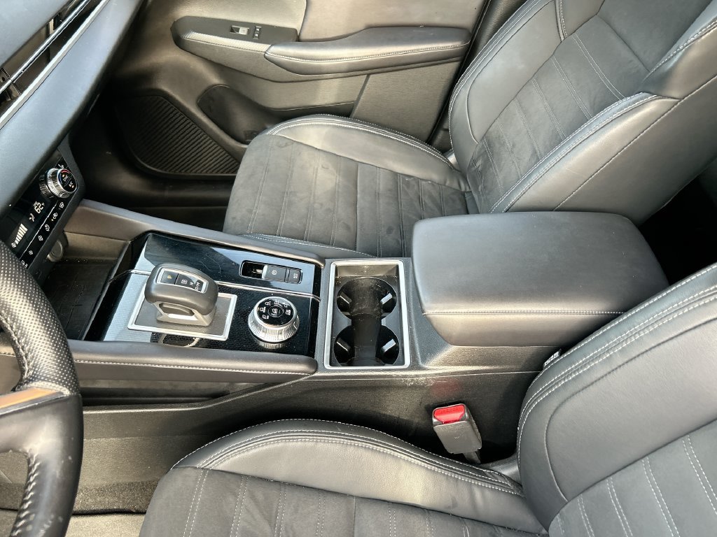 Used 2023 Mitsubishi Outlander SE AWD/4WD image 29