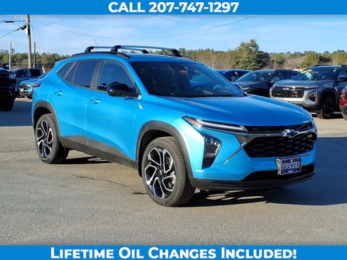 New 2026 Chevrolet Trax RS image 3