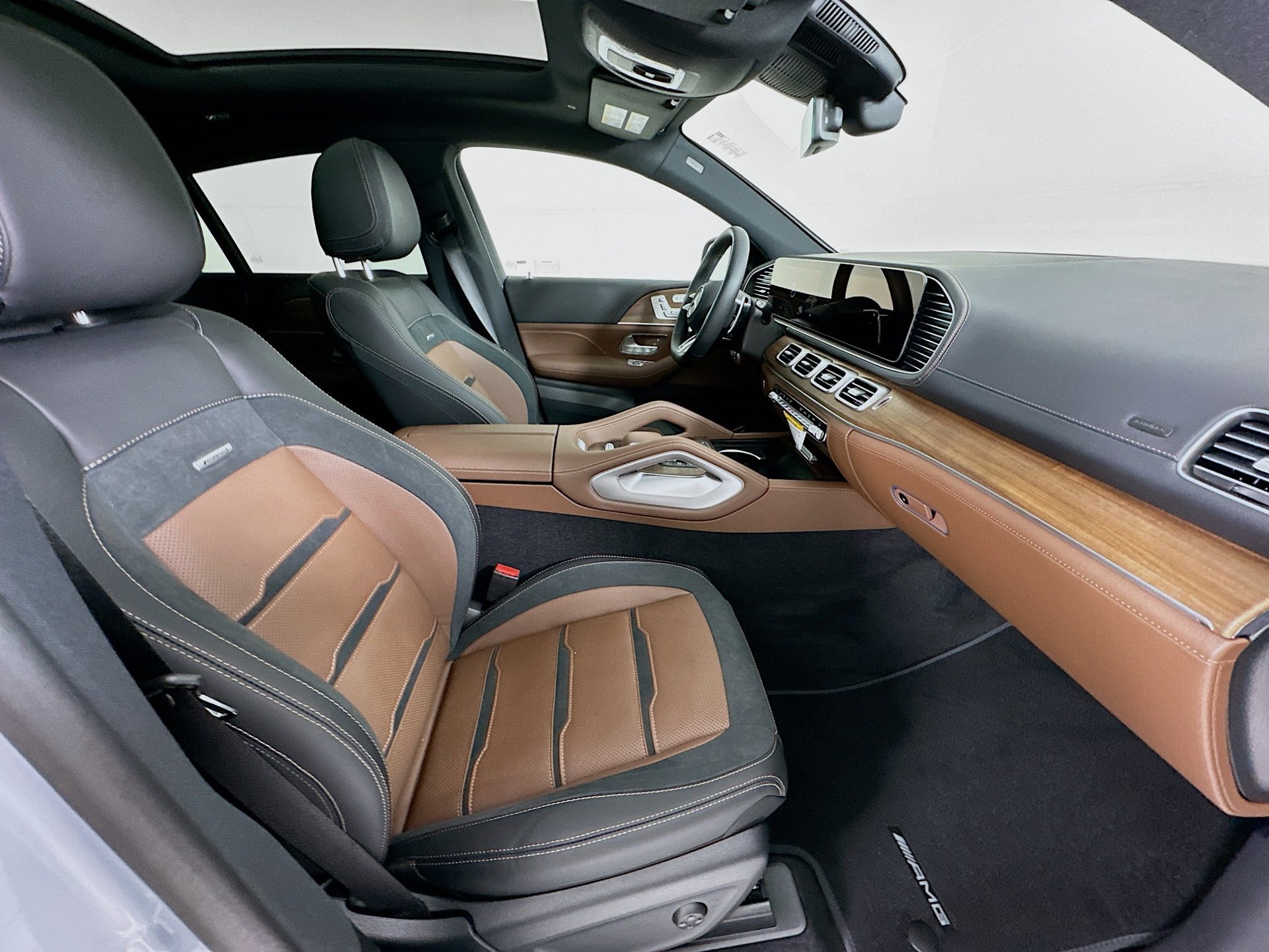 New 2026 Mercedes-Benz GLE 53 AMG 4MATIC Coupe image 30