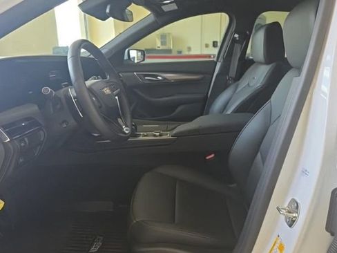 Used 2026 Cadillac CT5 Premium Luxury RWD image 4