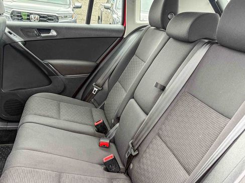 Used 2015 Volkswagen Tiguan S AWD/4WD image 17