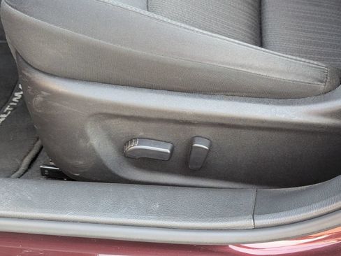 Used 2025 Nissan Altima 2.5 SV FWD image 16