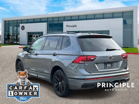 Certified 2022 Volkswagen Tiguan SE R-Line image 5