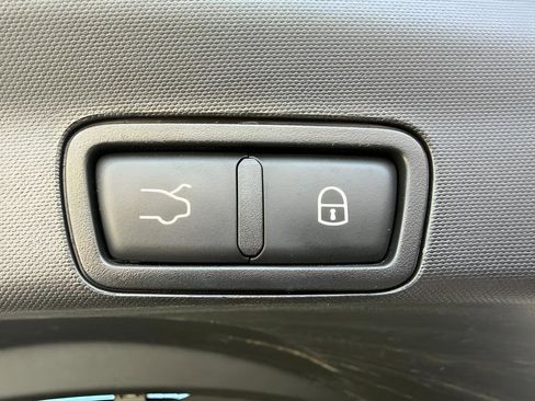 Used 2023 Alfa Romeo Stelvio Veloce image 12