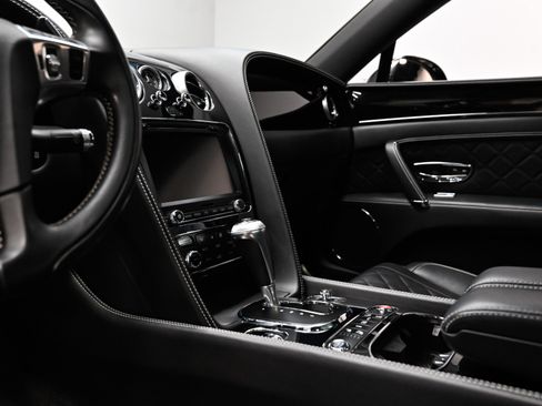 Used 2017 Bentley Flying Spur S V8 AWD/4WD image 13