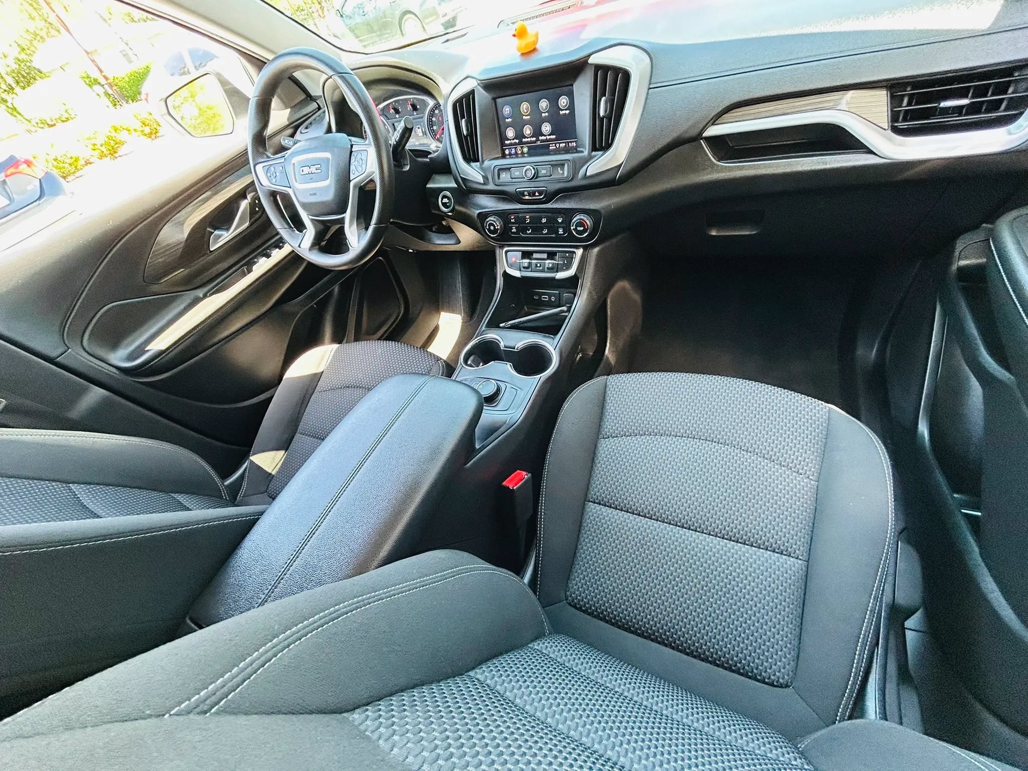 Used 2024 GMC Terrain SLE FWD image 24