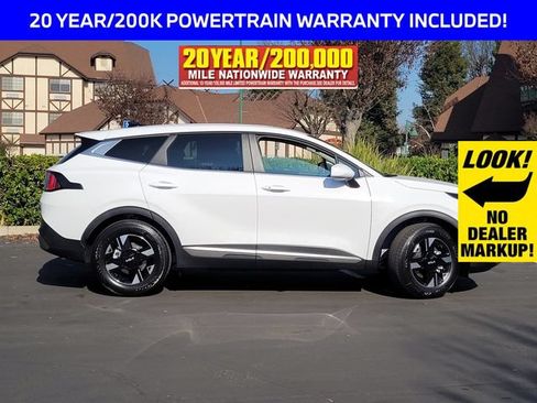 New 2026 Kia Sportage LX FWD image 3