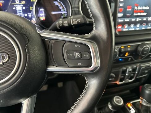 Used 2023 Jeep Wrangler Unlimited Sahara w/ Cold Weather Group image 16