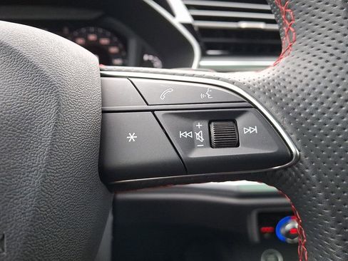 Used 2025 Audi Q3 2.0T Premium Plus w/ Premium Plus Package image 23