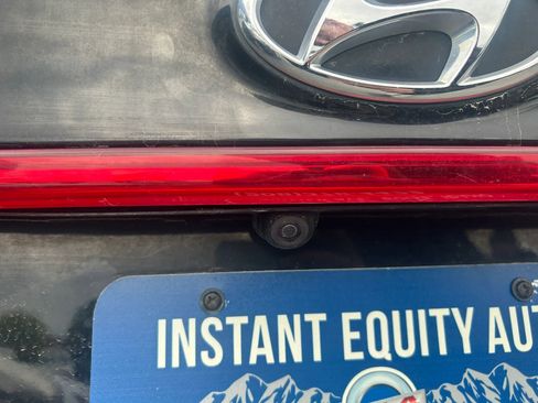 Used 2021 Hyundai Santa Fe SEL image 8