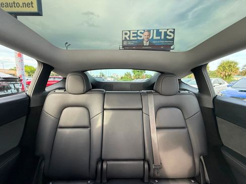 Used 2023 Tesla Model Y Long Range AWD/4WD image 18