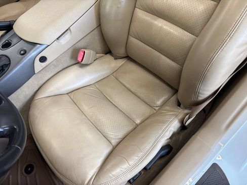 Used 2006 Chevrolet Corvette Coupe w/ Preferred Equipment Group RWD image 40