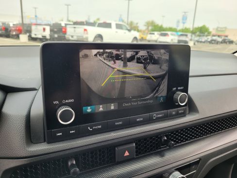 Used 2024 Honda CR-V EX image 17