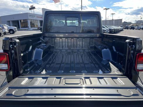New 2026 Jeep Gladiator Sport image 5