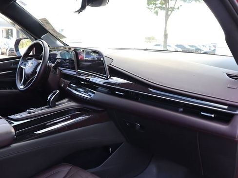 Used 2021 Cadillac Escalade ESV Premium Luxury Platinum image 14