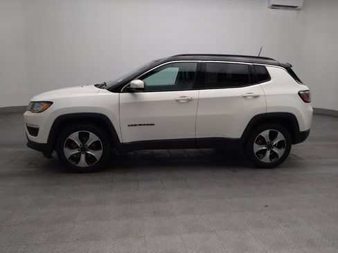 Used 2018 Jeep Compass Latitude w/ Popular Equipment Group FWD image 2