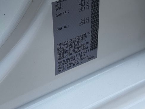 Used 2025 Nissan Altima 2.5 SV image 30