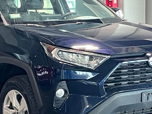 Used 2019 Toyota RAV4 XLE w/ Convenience Package AWD/4WD image 5