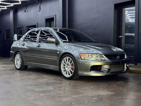 Used 2006 Mitsubishi Lancer Evolution MR AWD/4WD image 2