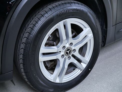Certified 2022 Mercedes-Benz GLB 250 4MATIC image 13