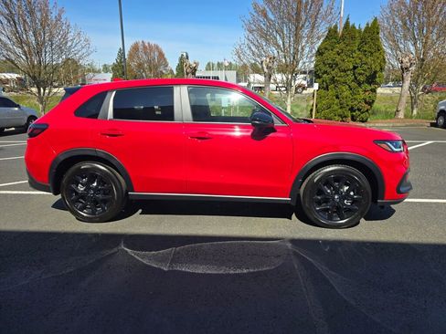 New 2025 Honda HR-V Sport image 6