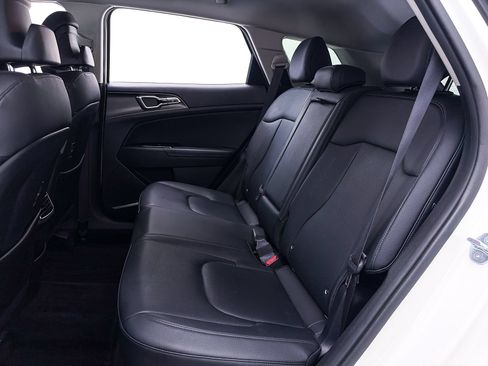 Certified 2023 Kia Sportage EX AWD/4WD image 40