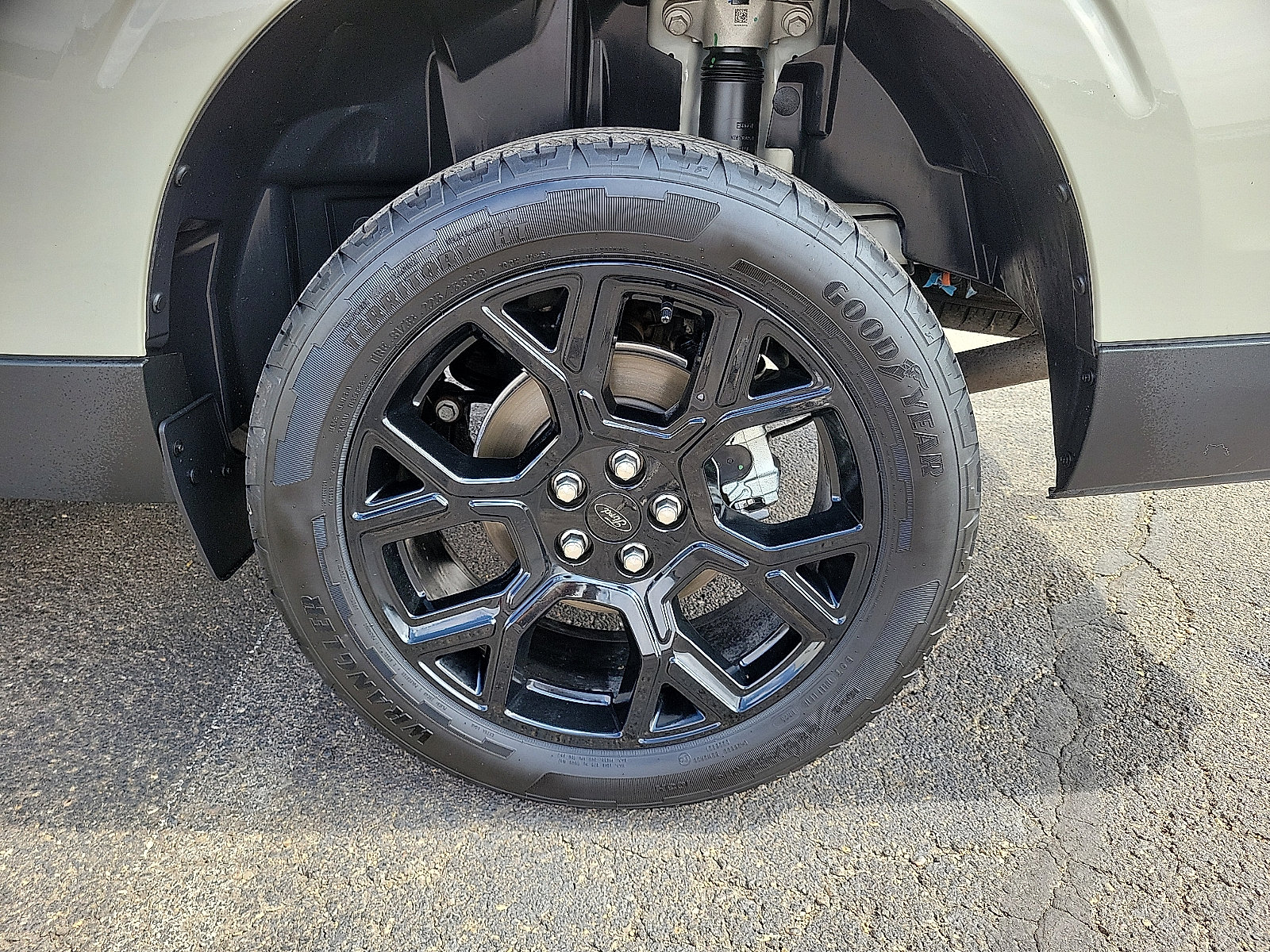 Used 2025 Ford Maverick XLT w/ XLT Luxury Package AWD/4WD image 8