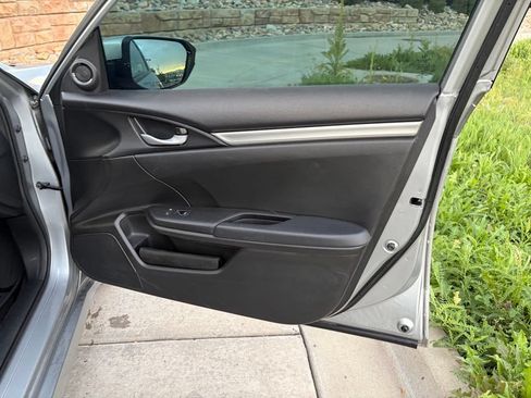 Used 2021 Honda Civic Sport image 21