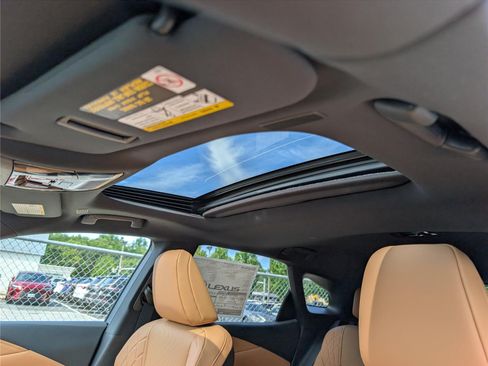 New 2026 Lexus RX 450h AWD w/ Convenience Package image 25