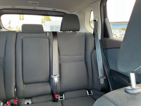 Used 2023 Nissan Rogue S image 35