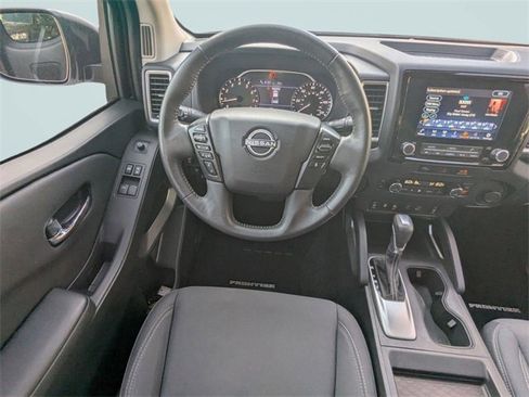 Used 2023 Nissan Frontier SV w/ SV Convenience Package image 16