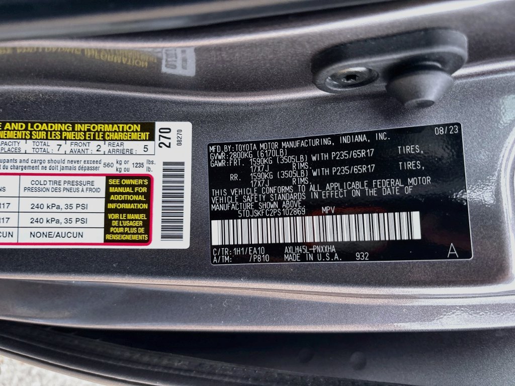 Used 2023 Toyota Sienna XLE w/ XLE Plus Package AWD/4WD image 34