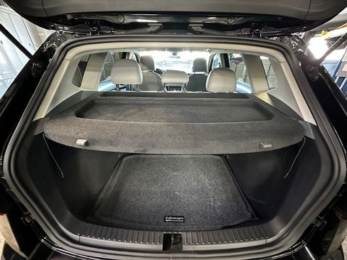 Used 2024 Volkswagen Taos SE image 22