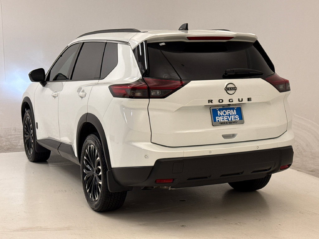 Used 2026 Nissan Rogue Dark Armor FWD image 7