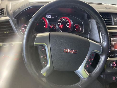 Used 2014 GMC Acadia SLE FWD image 8